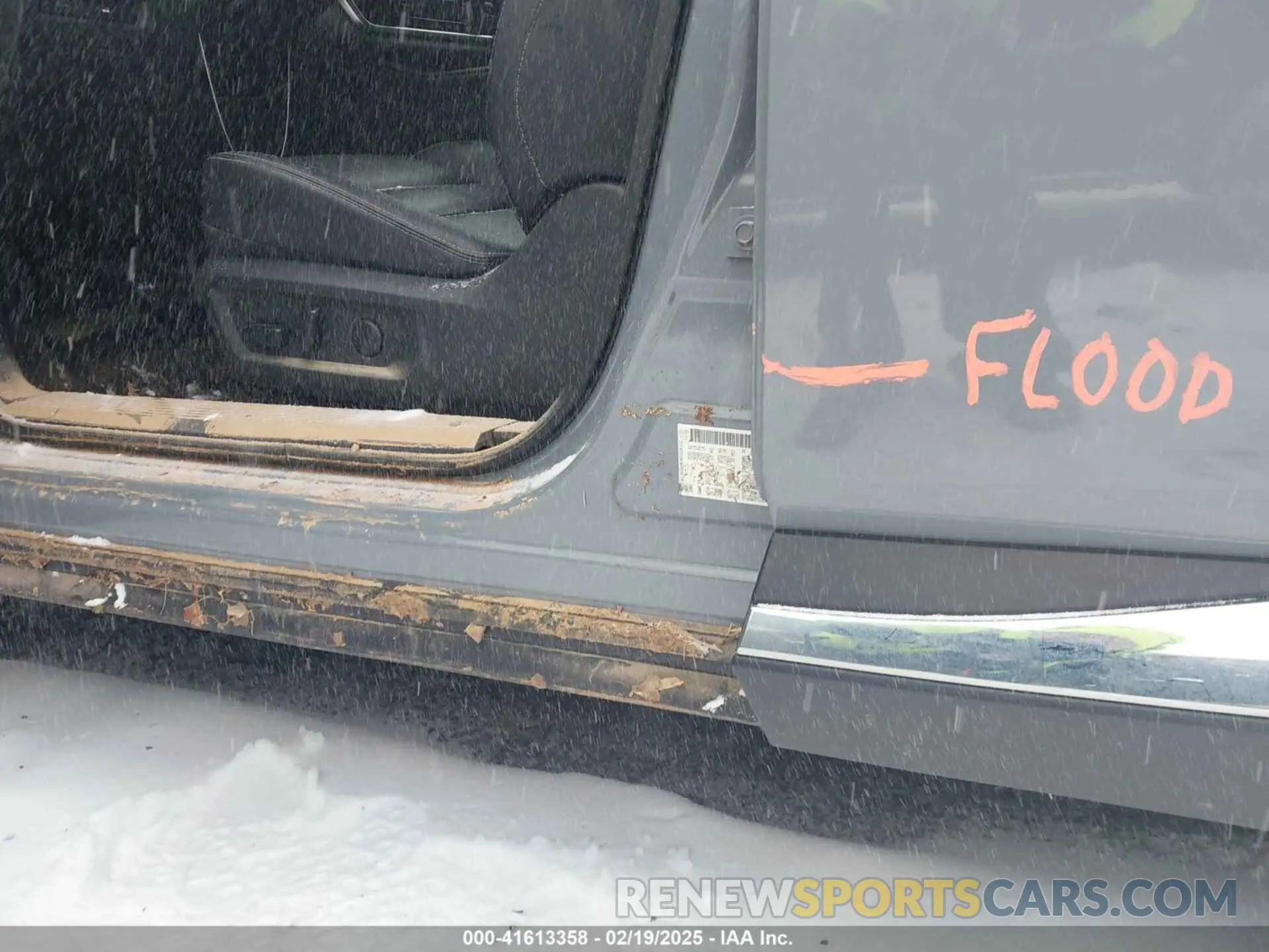 6 Photograph of a damaged car 5N1AT3CB9MC836528 NISSAN ROGUE 2021