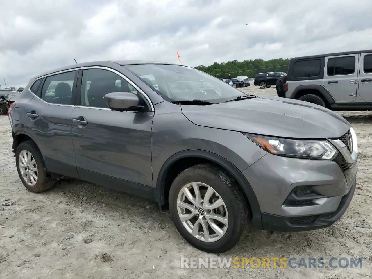 4 Photograph of a damaged car JN1BJ1AV8MW562322 NISSAN ROGUE 2021