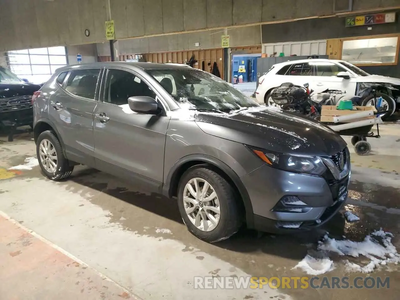 4 Photograph of a damaged car JN1BJ1AV9MW562152 NISSAN ROGUE 2021