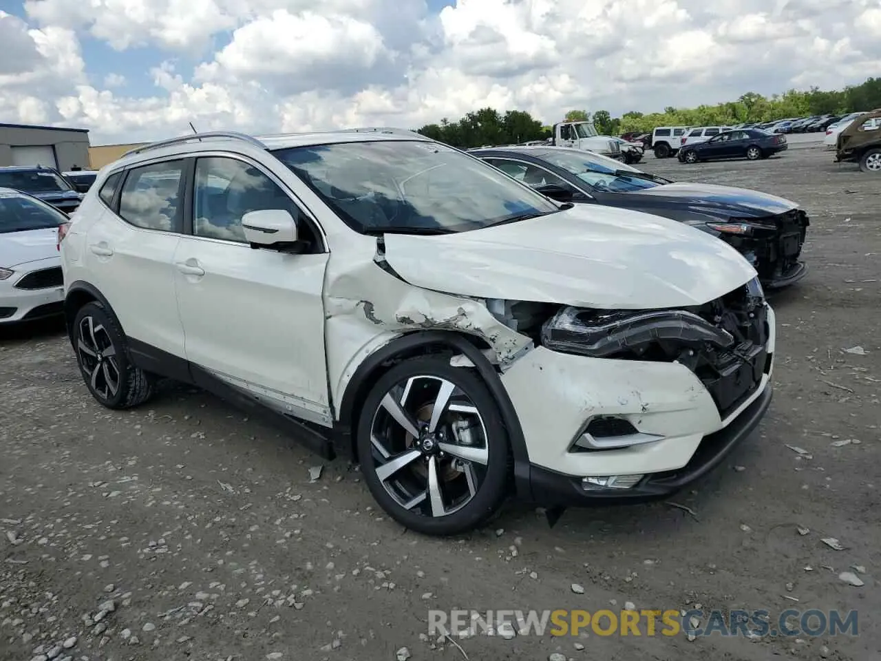 4 Photograph of a damaged car JN1BJ1CW2MW420439 NISSAN ROGUE 2021