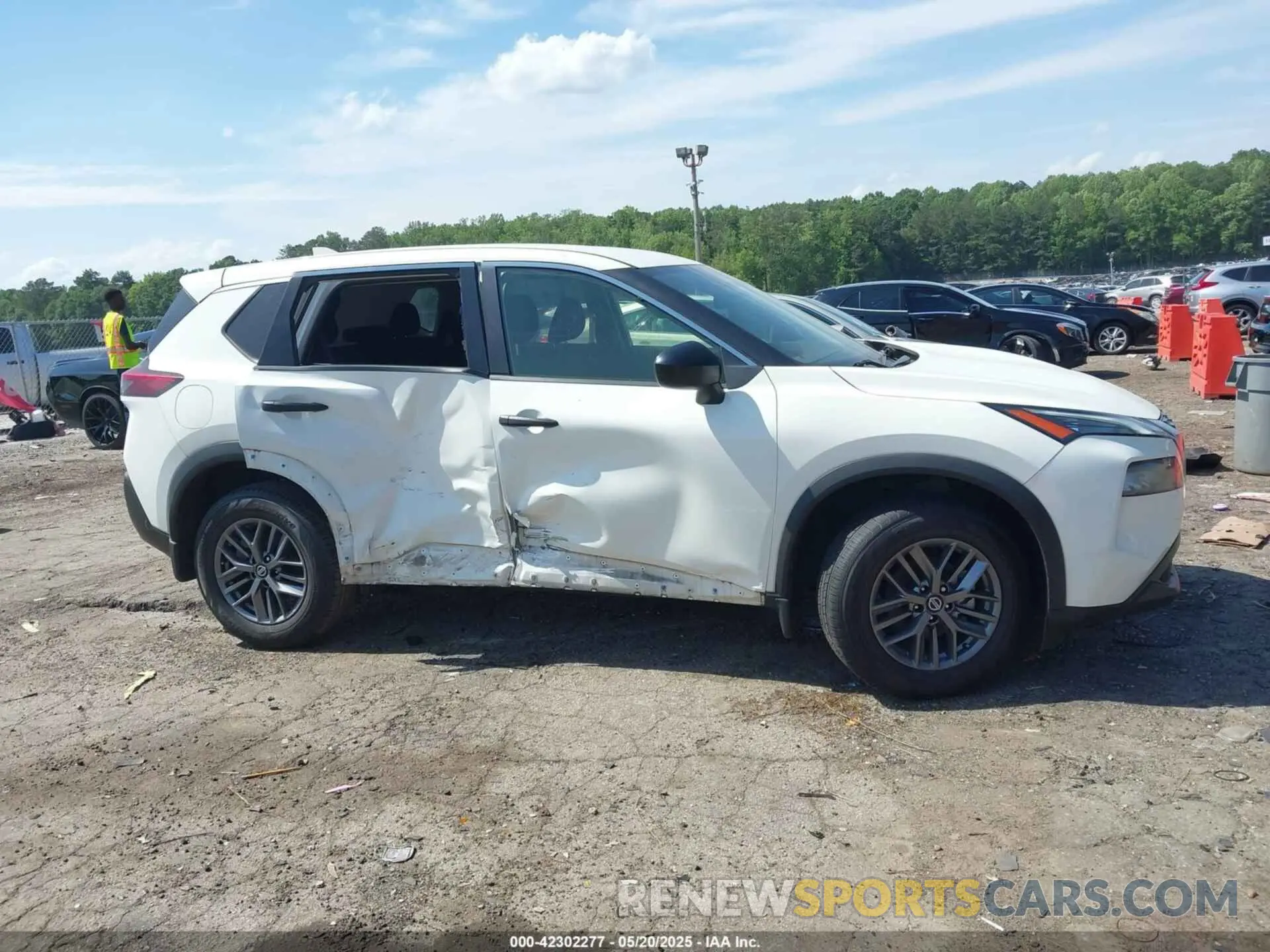 13 Фотография поврежденного автомобиля JN8AT3AA1MW005641 NISSAN ROGUE 2021