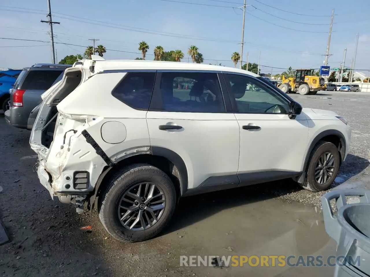 3 Photograph of a damaged car JN8AT3AA7MW005742 NISSAN ROGUE 2021