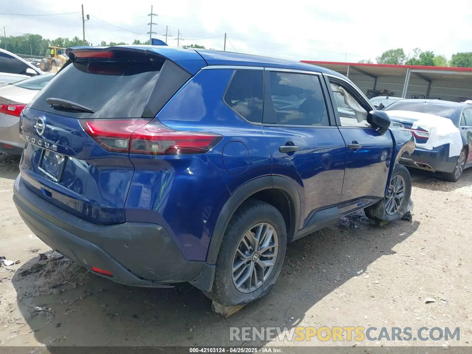 4 Photograph of a damaged car JN8AT3AA9MW011980 NISSAN ROGUE 2021