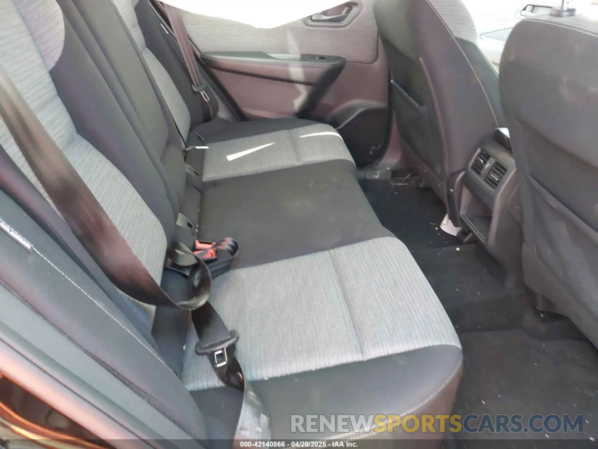 8 Photograph of a damaged car JN8AT3AA9MW013907 NISSAN ROGUE 2021