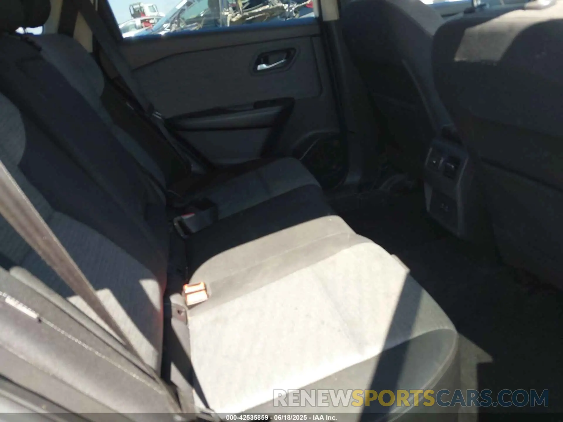 8 Фотография поврежденного автомобиля JN8AT3BA1MW021921 NISSAN ROGUE 2021