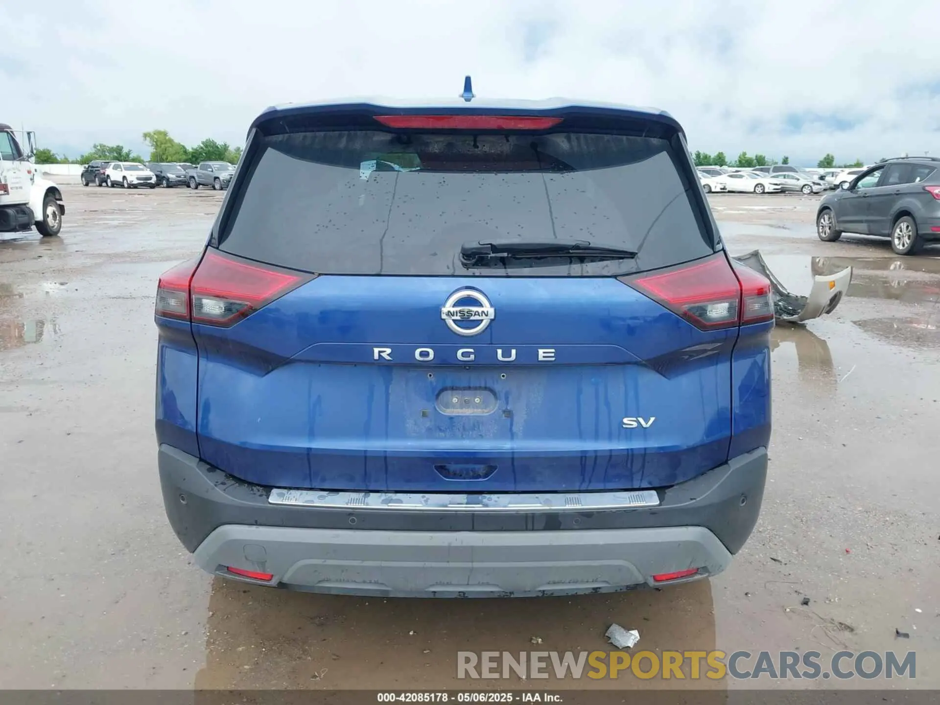 17 Photograph of a damaged car JN8AT3BA5MW010629 NISSAN ROGUE 2021