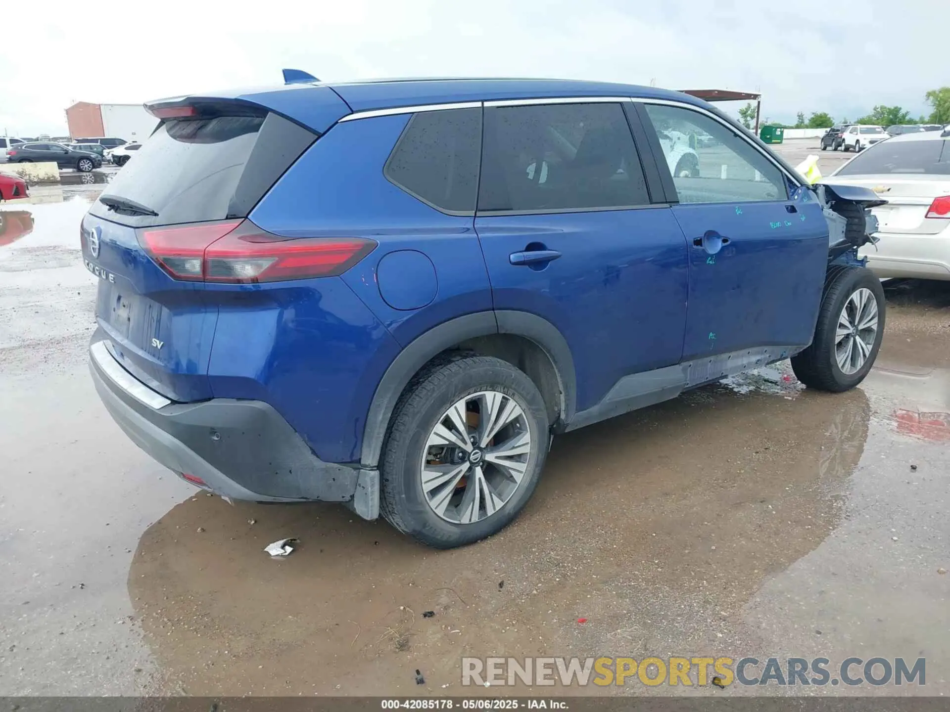 4 Photograph of a damaged car JN8AT3BA5MW010629 NISSAN ROGUE 2021