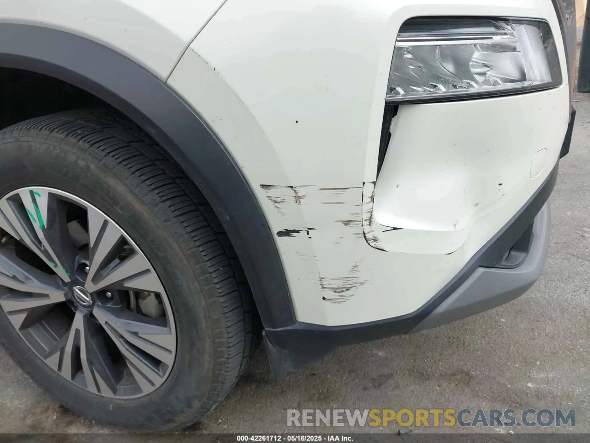18 Photograph of a damaged car JN8AT3BA6MW011398 NISSAN ROGUE 2021