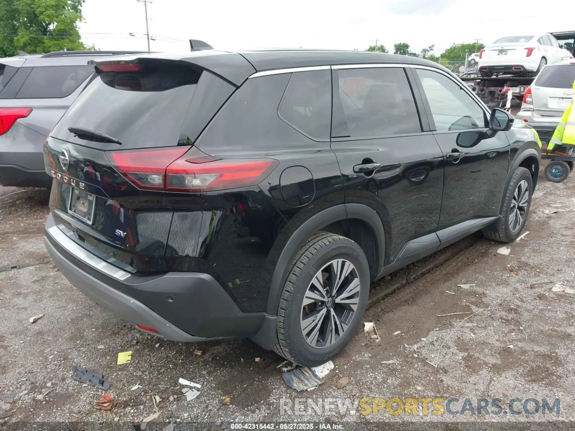 4 Photograph of a damaged car JN8AT3BA7MW006372 NISSAN ROGUE 2021