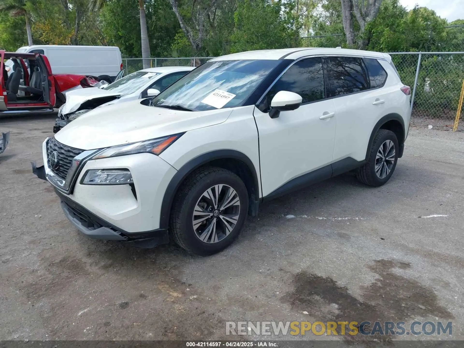 2 Photograph of a damaged car JN8AT3BA8MW011015 NISSAN ROGUE 2021