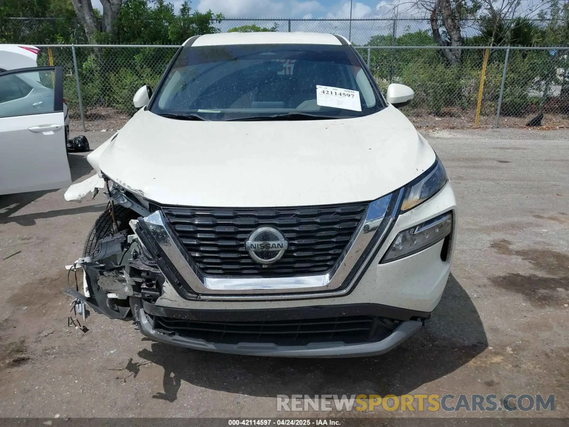 6 Photograph of a damaged car JN8AT3BA8MW011015 NISSAN ROGUE 2021
