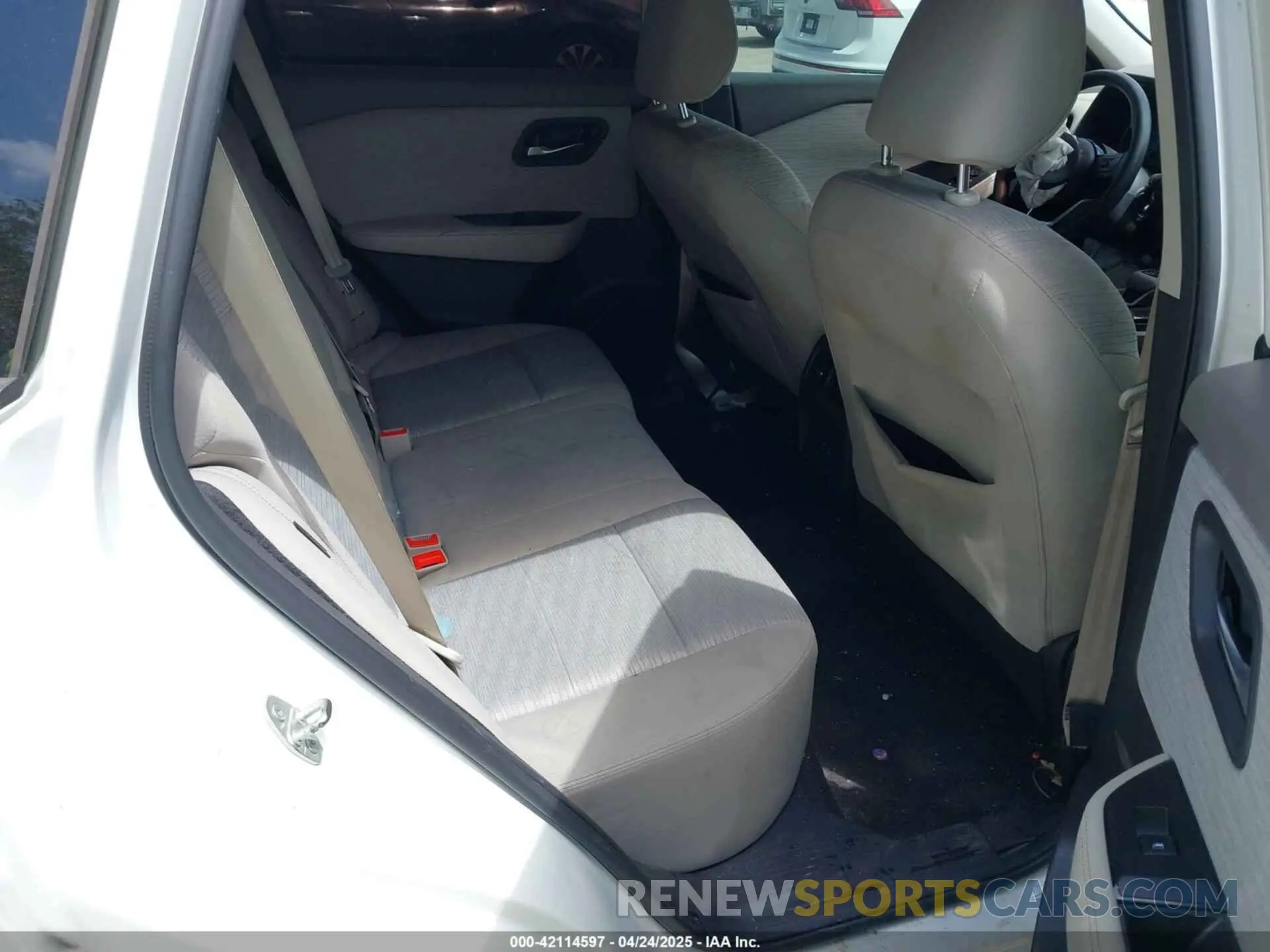 8 Photograph of a damaged car JN8AT3BA8MW011015 NISSAN ROGUE 2021
