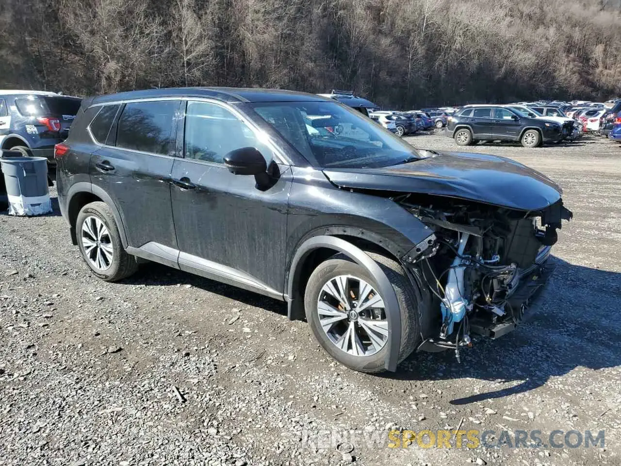 4 Photograph of a damaged car JN8AT3BB7MW201770 NISSAN ROGUE 2021