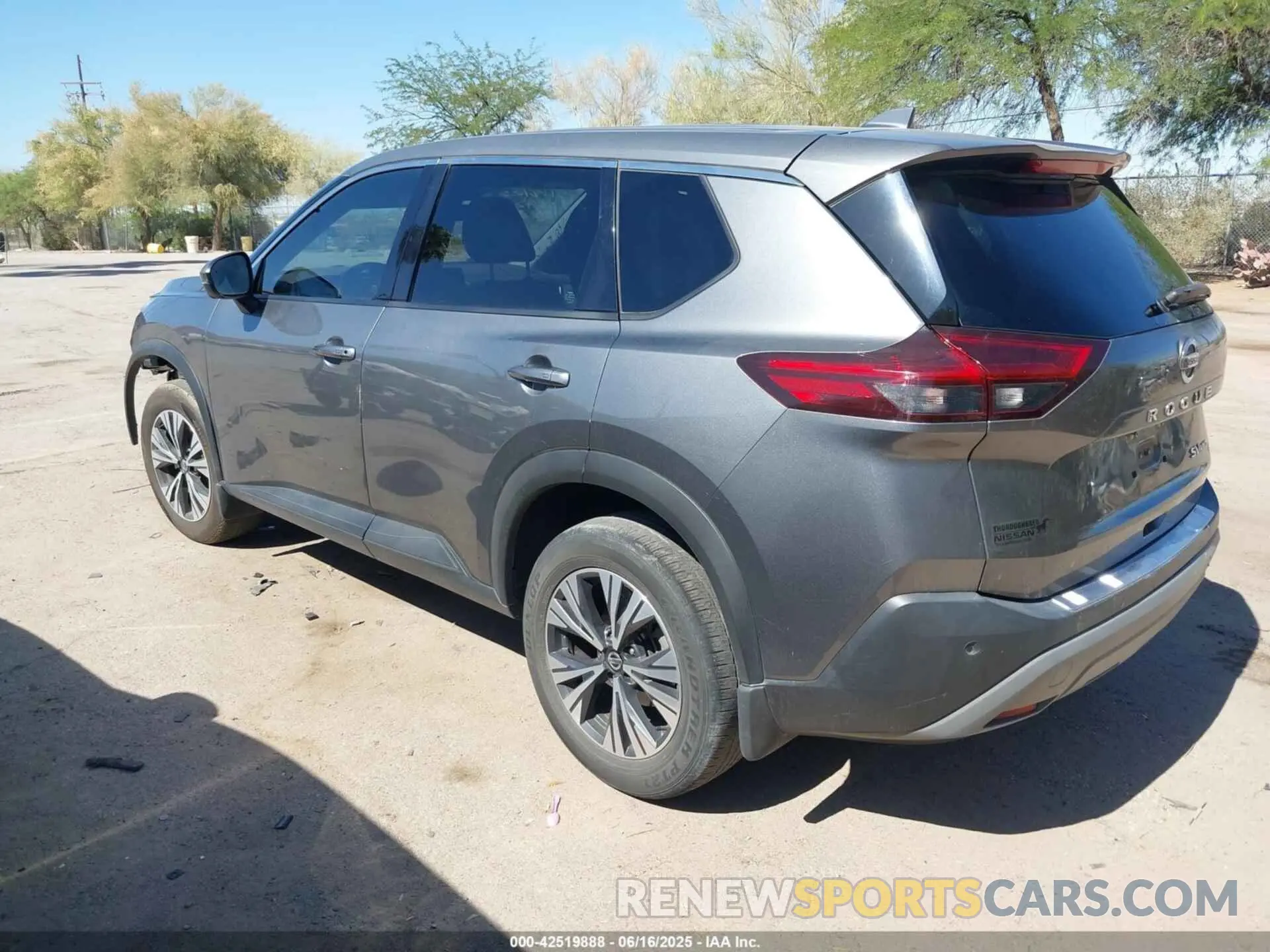 3 Фотография поврежденного автомобиля JN8AT3BB9MW220191 NISSAN ROGUE 2021