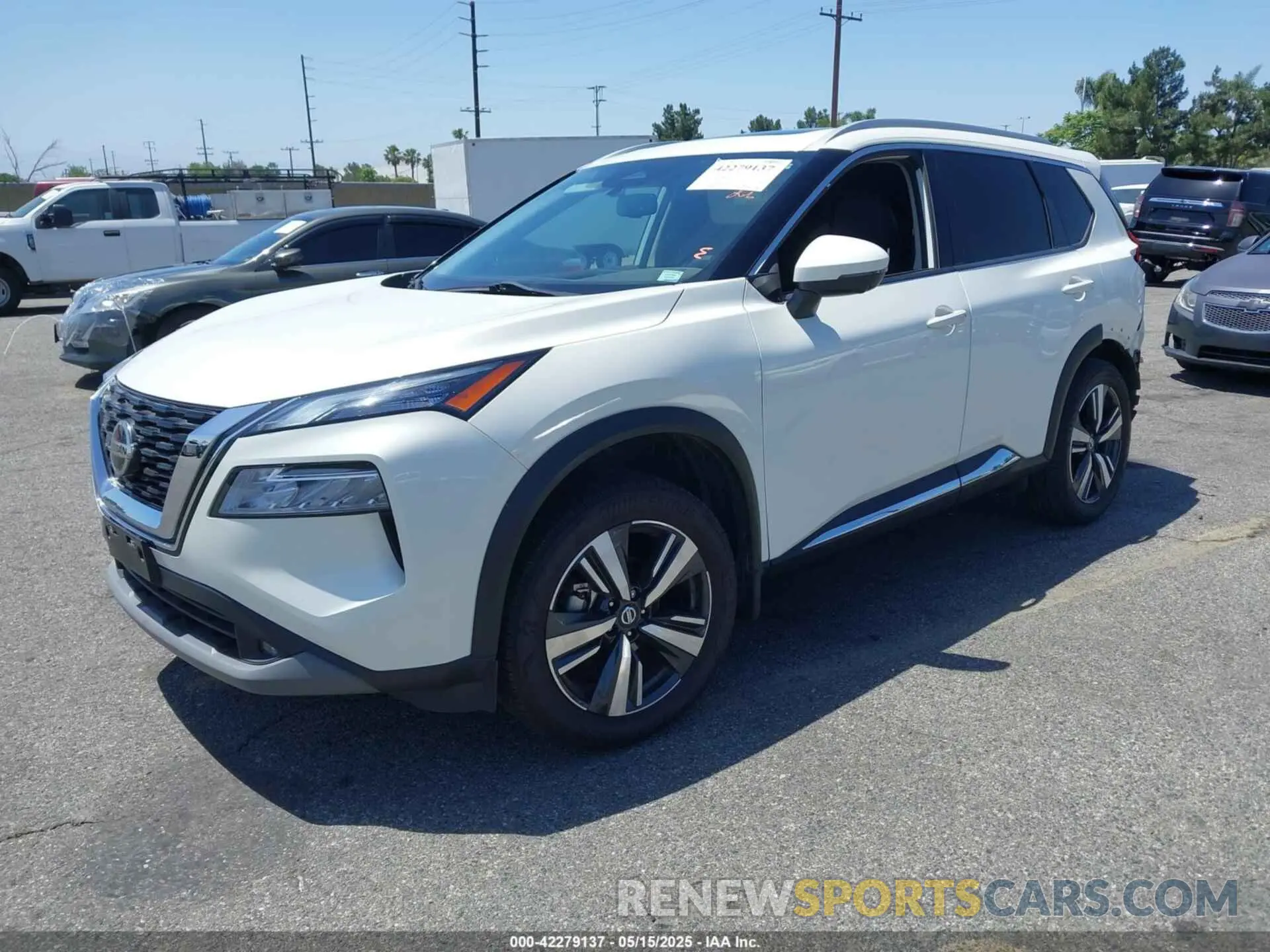 2 Photograph of a damaged car JN8AT3CA4MW021541 NISSAN ROGUE 2021