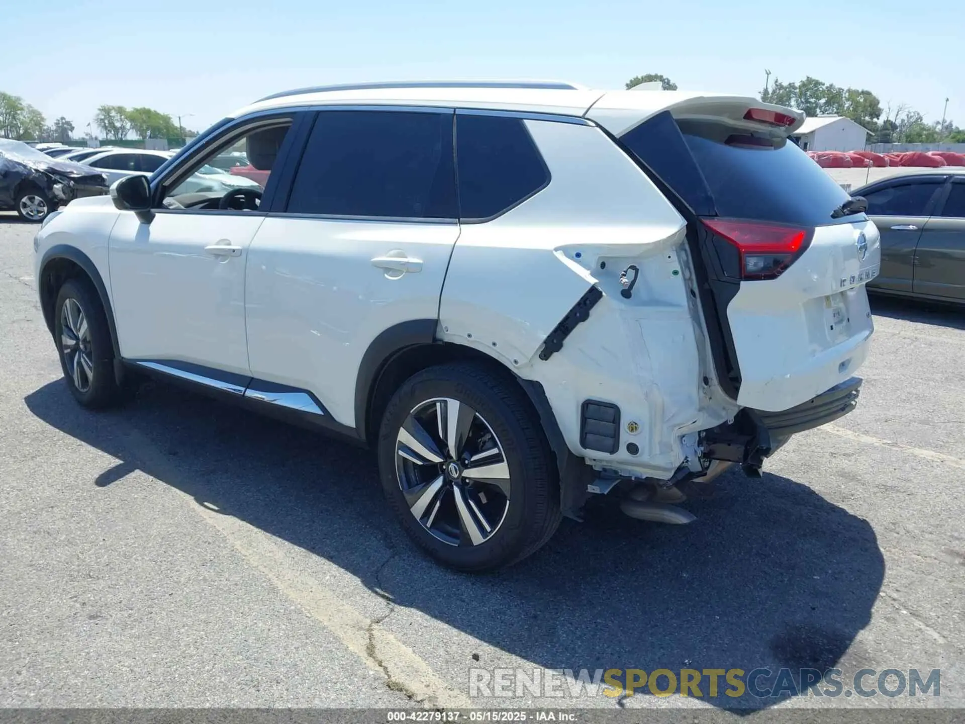 3 Photograph of a damaged car JN8AT3CA4MW021541 NISSAN ROGUE 2021