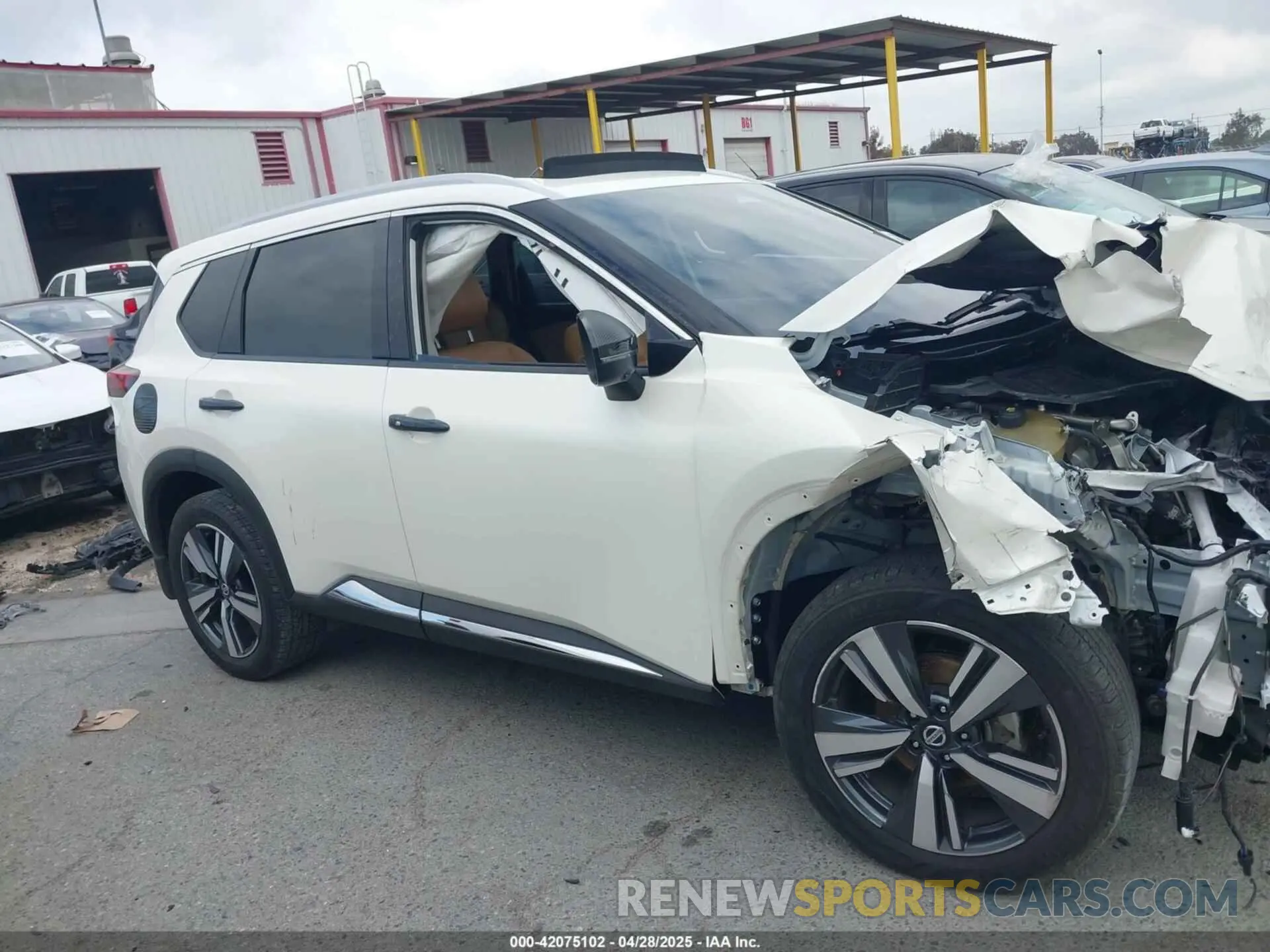13 Photograph of a damaged car JN8AT3DCXMW102124 NISSAN ROGUE 2021