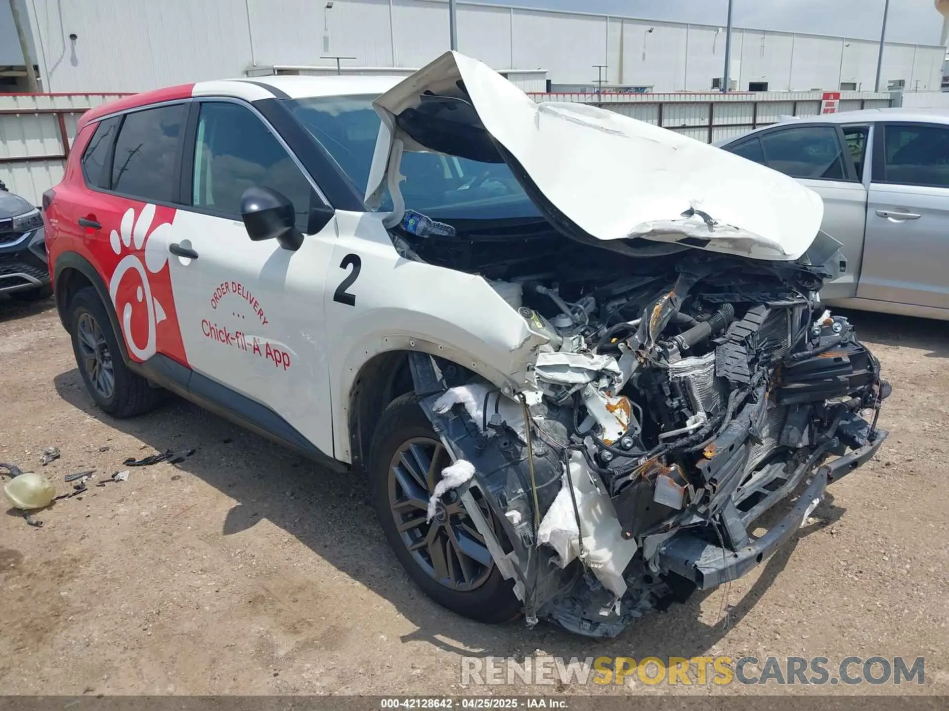 1 Фотография поврежденного автомобиля 5N1BT3AA2NC714237 NISSAN ROGUE 2022