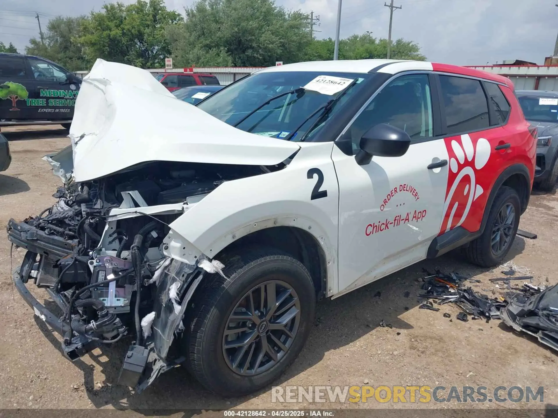 2 Фотография поврежденного автомобиля 5N1BT3AA2NC714237 NISSAN ROGUE 2022