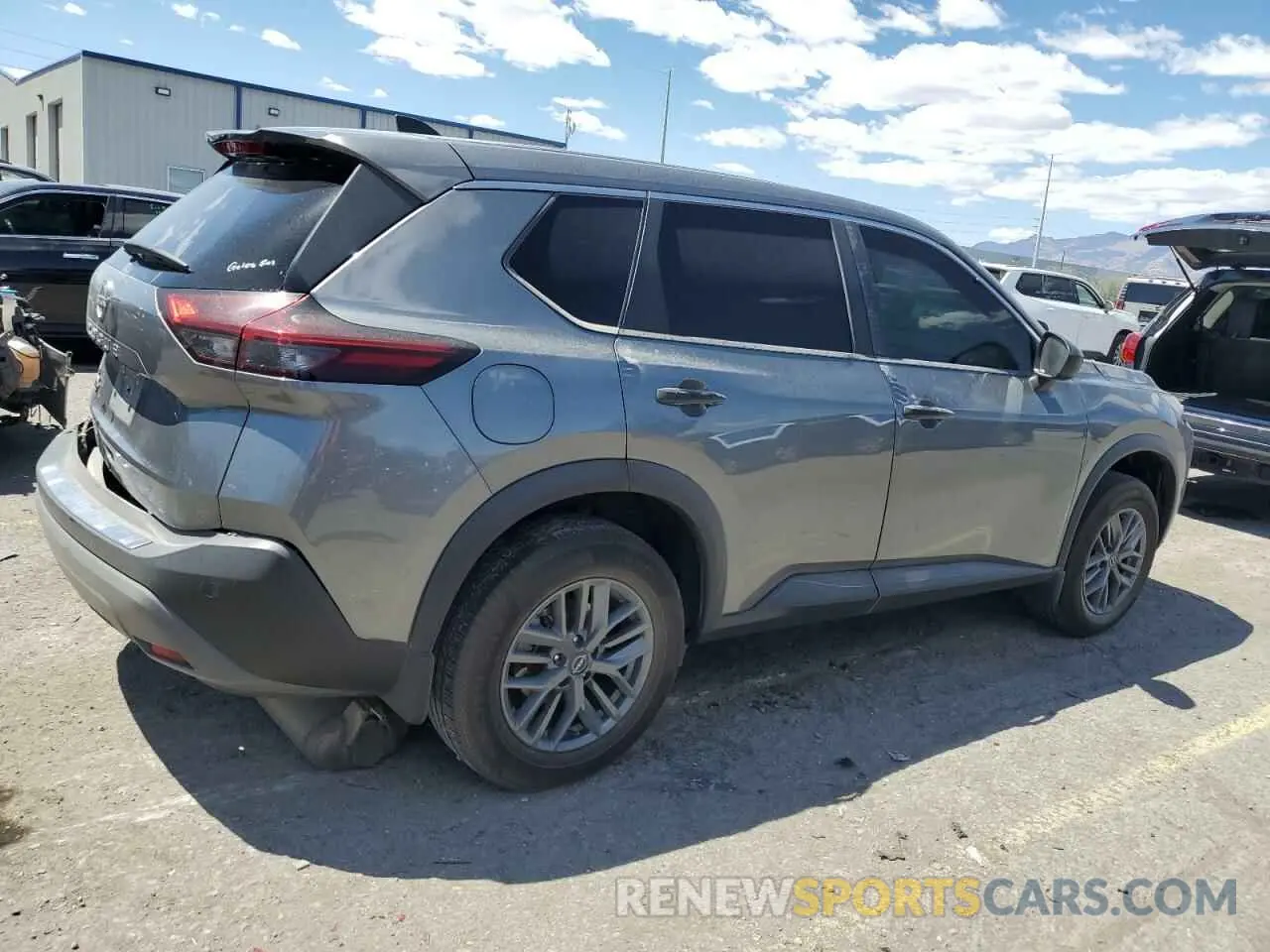 3 Photograph of a damaged car 5N1BT3AA3NC709144 NISSAN ROGUE 2022