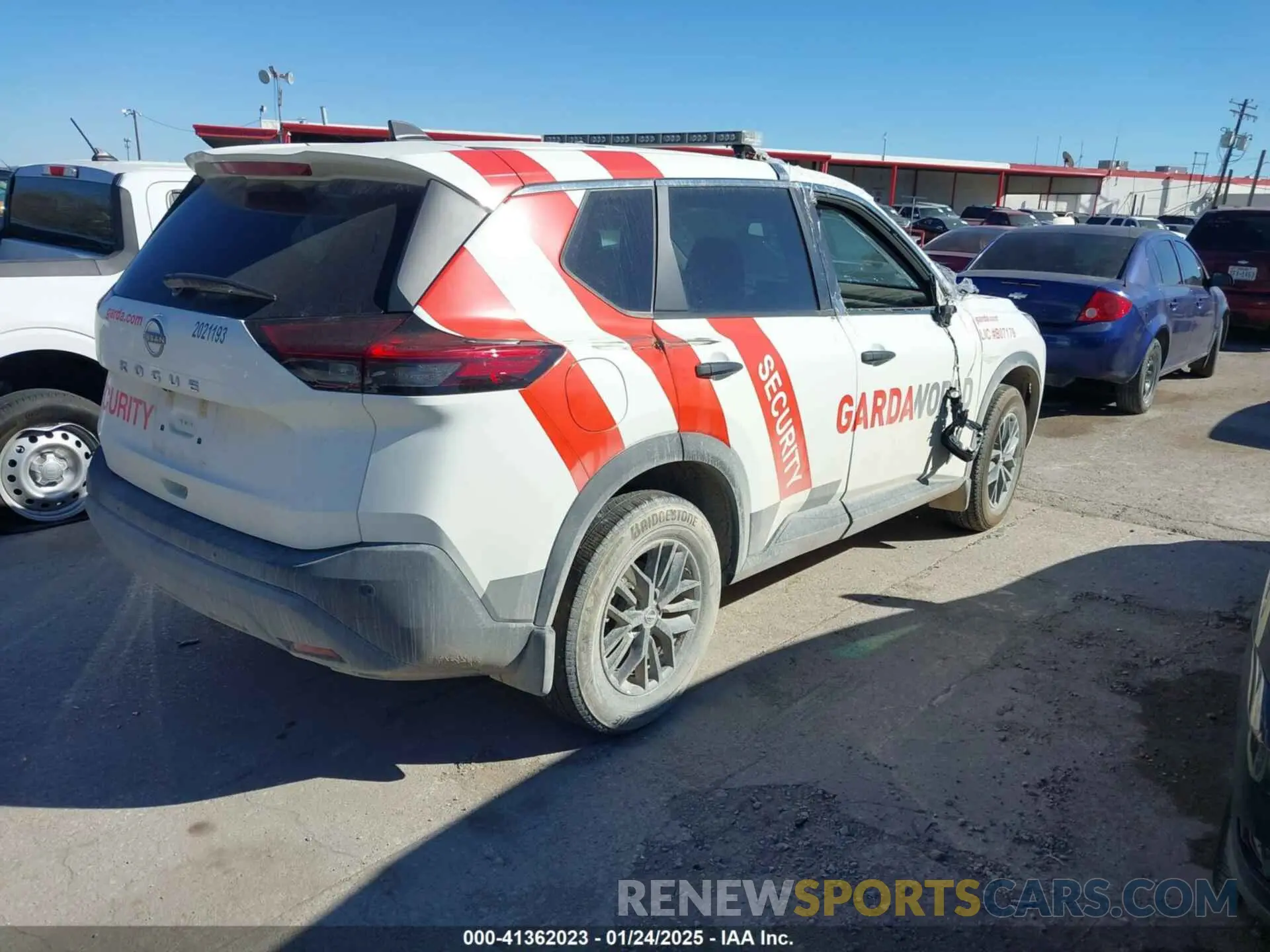 4 Photograph of a damaged car 5N1BT3AA7NC710863 NISSAN ROGUE 2022
