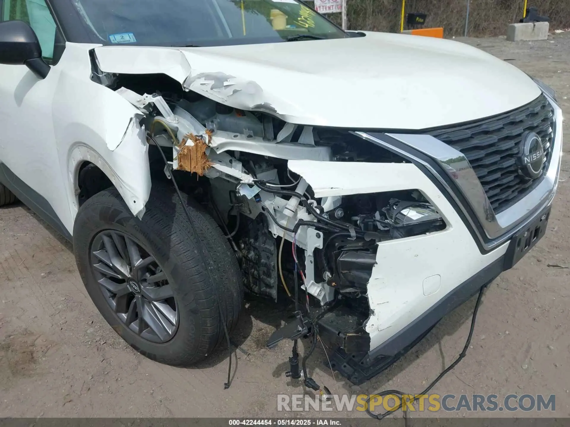6 Photograph of a damaged car 5N1BT3AB8NC707270 NISSAN ROGUE 2022