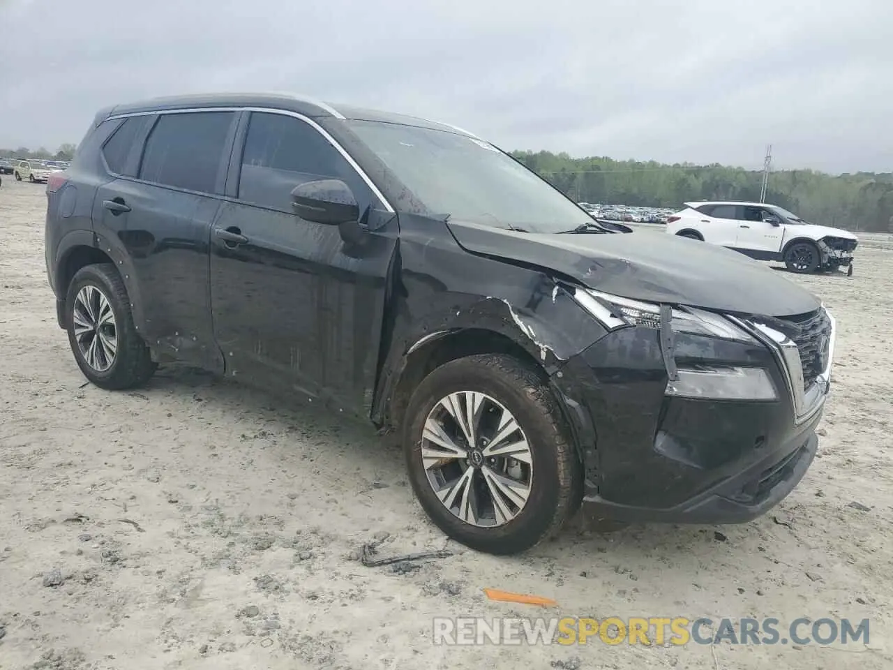 4 Photograph of a damaged car 5N1BT3BA0NC715157 NISSAN ROGUE 2022