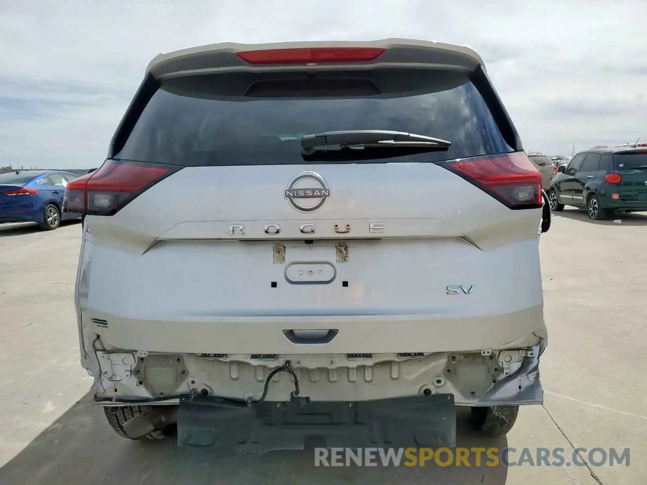 6 Photograph of a damaged car 5N1BT3BA1NC699146 NISSAN ROGUE 2022