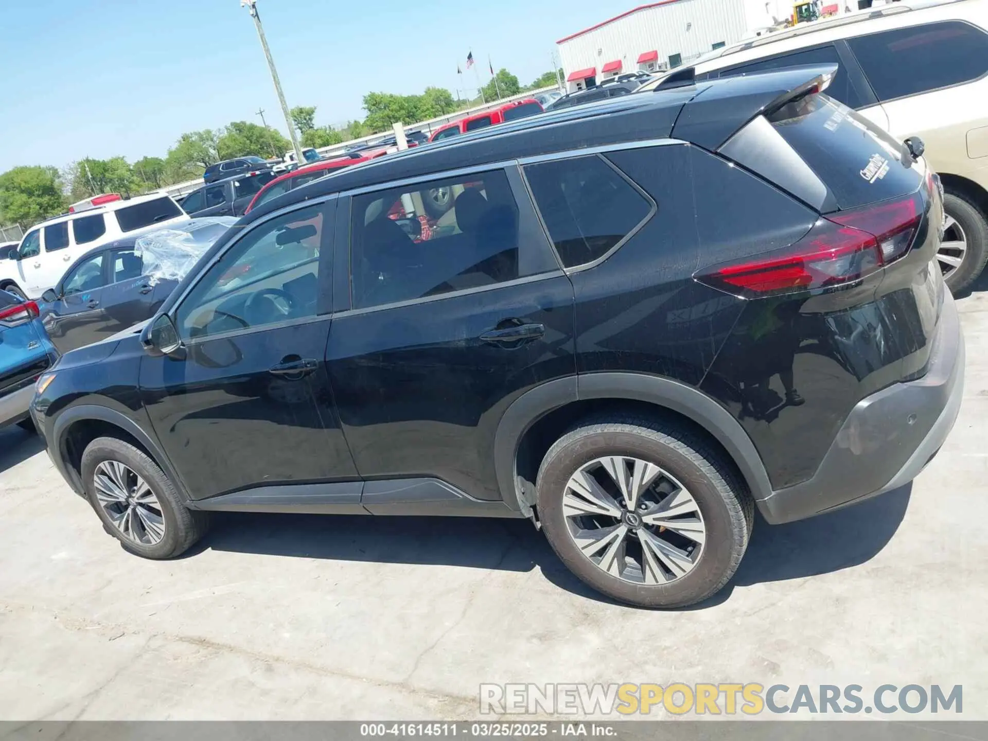 14 Photograph of a damaged car 5N1BT3BA3NC720885 NISSAN ROGUE 2022