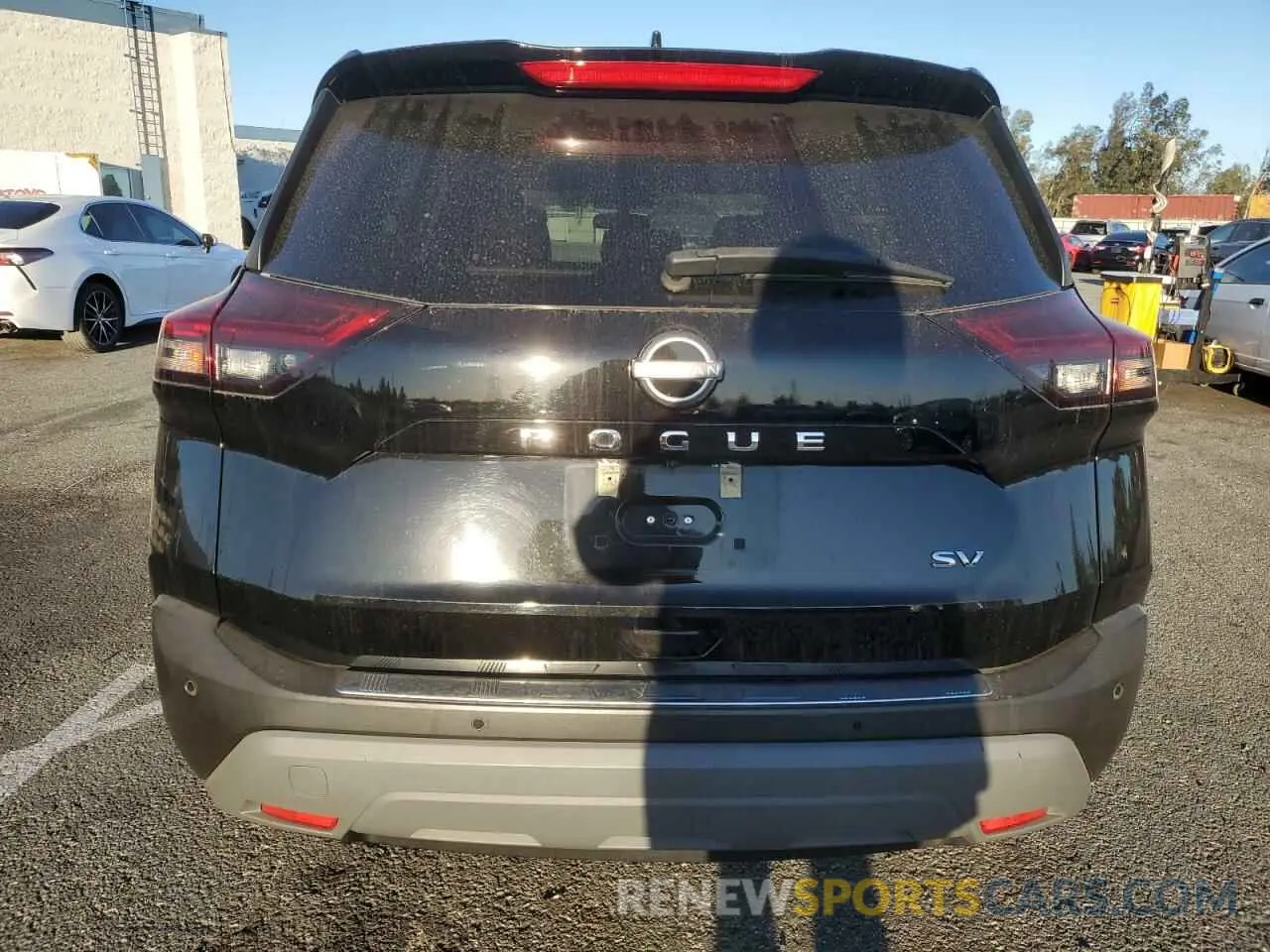 6 Photograph of a damaged car 5N1BT3BA4NC671941 NISSAN ROGUE 2022