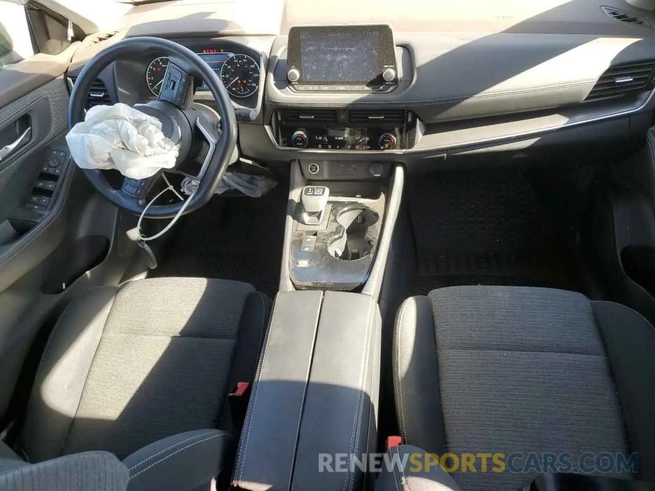 8 Photograph of a damaged car 5N1BT3BA6NC696890 NISSAN ROGUE 2022