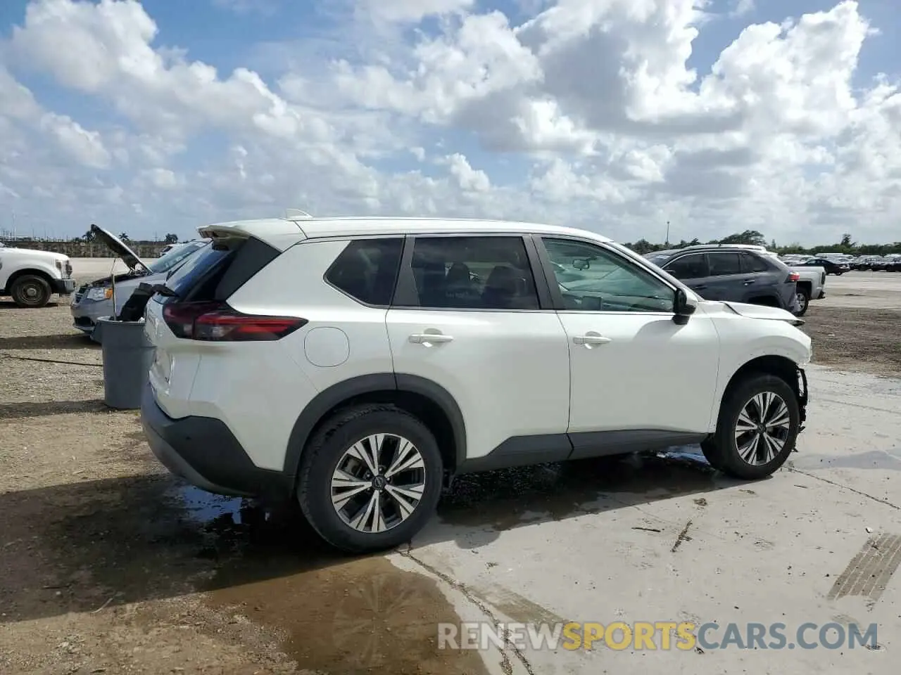 3 Photograph of a damaged car 5N1BT3BA9NC732152 NISSAN ROGUE 2022