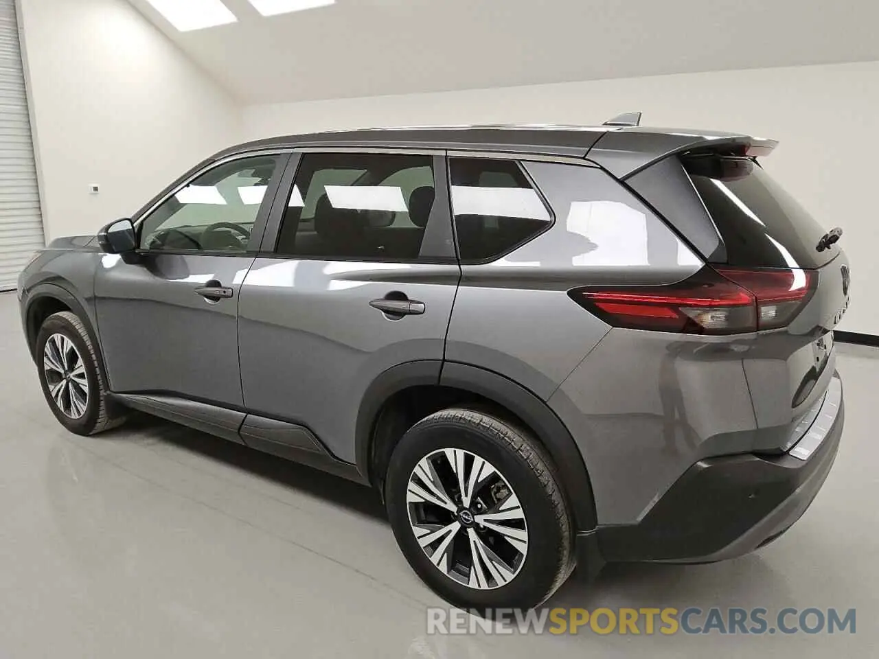 2 Photograph of a damaged car 5N1BT3BA9NC733284 NISSAN ROGUE 2022