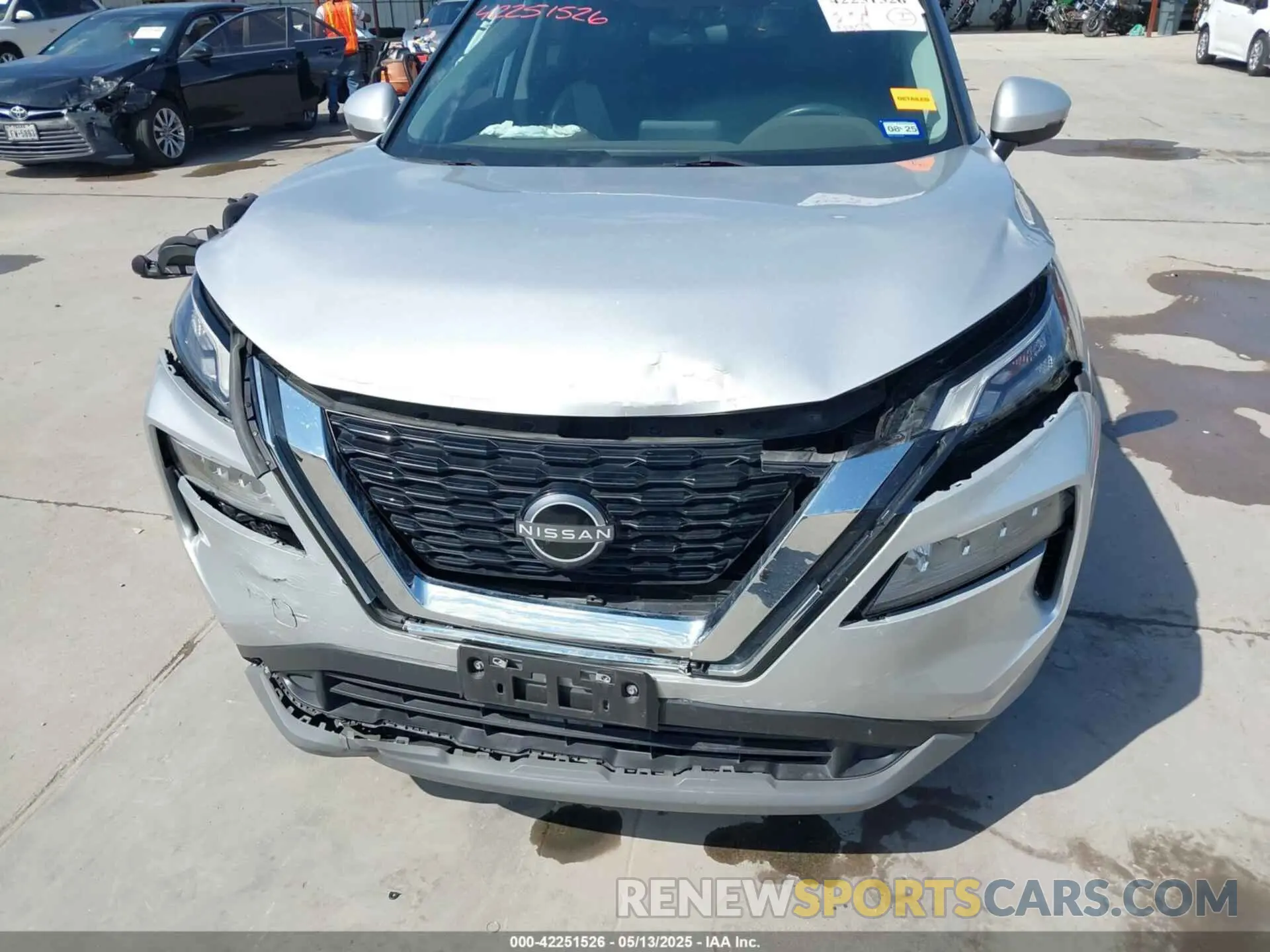 6 Photograph of a damaged car 5N1BT3BB0NC724210 NISSAN ROGUE 2022