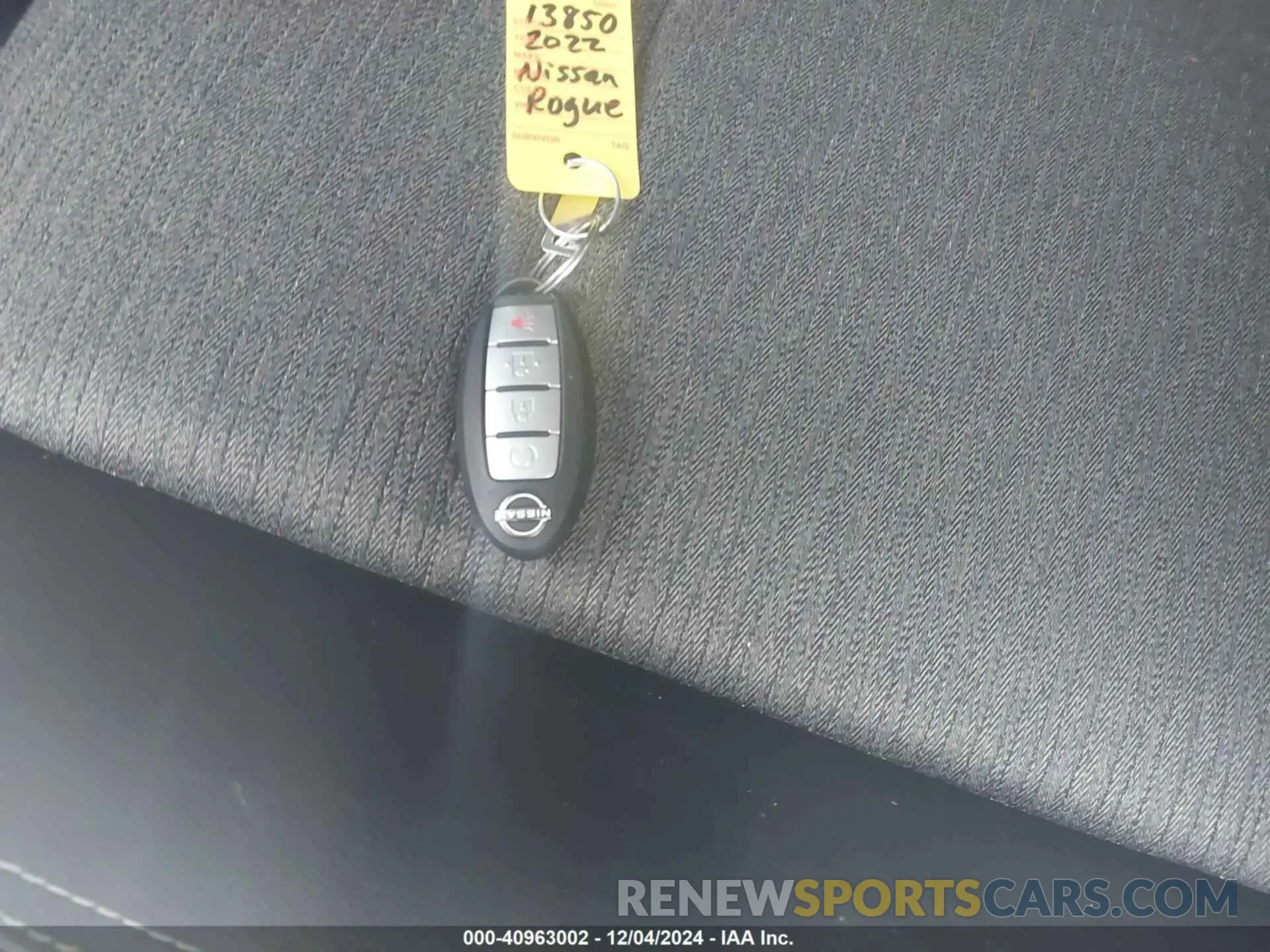 11 Photograph of a damaged car 5N1BT3BB1NC686793 NISSAN ROGUE 2022