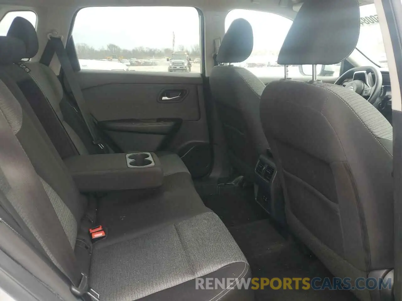 11 Photograph of a damaged car 5N1BT3BB1NC698197 NISSAN ROGUE 2022