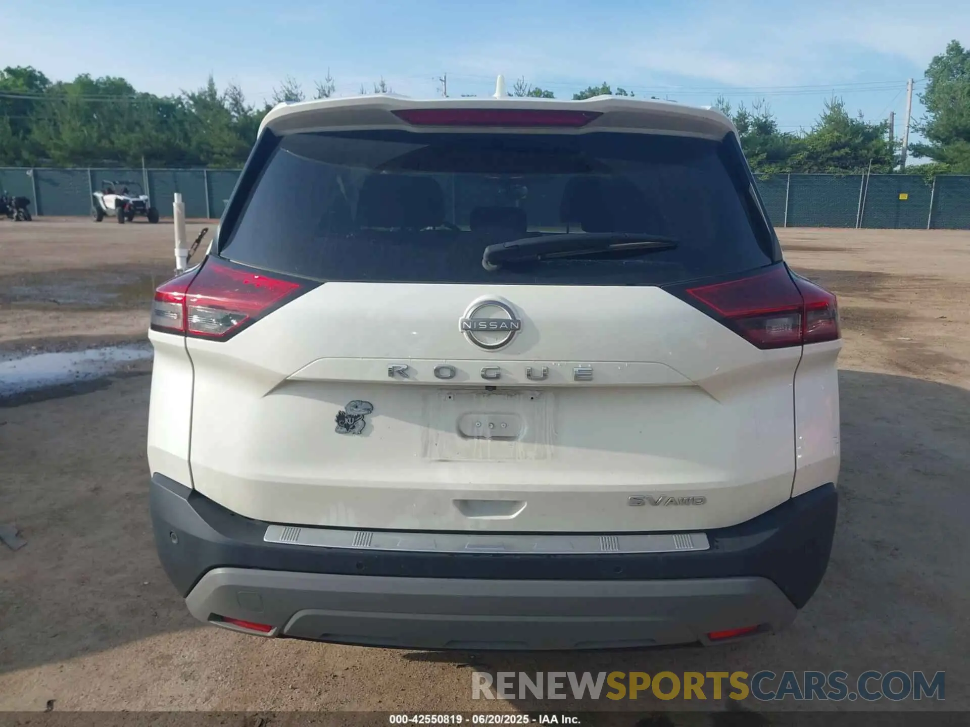 16 Photograph of a damaged car 5N1BT3BB4NC707216 NISSAN ROGUE 2022