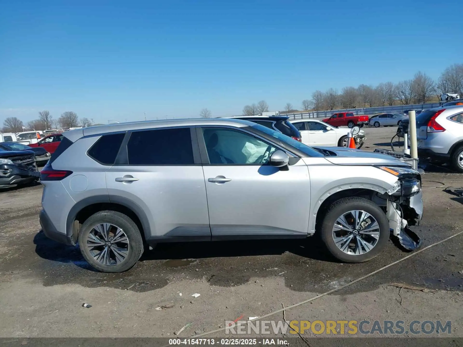 12 Photograph of a damaged car 5N1BT3BB6NC693707 NISSAN ROGUE 2022