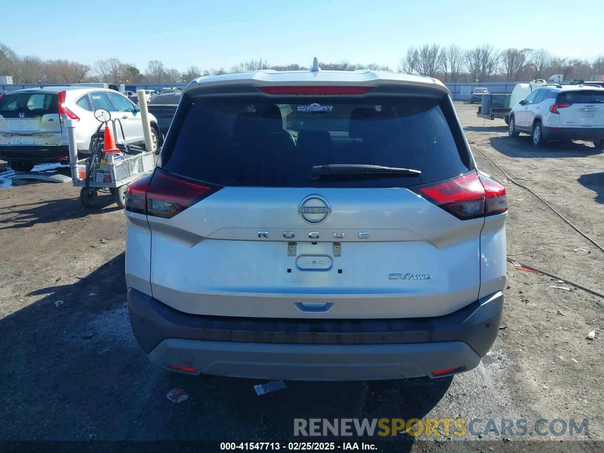 15 Photograph of a damaged car 5N1BT3BB6NC693707 NISSAN ROGUE 2022