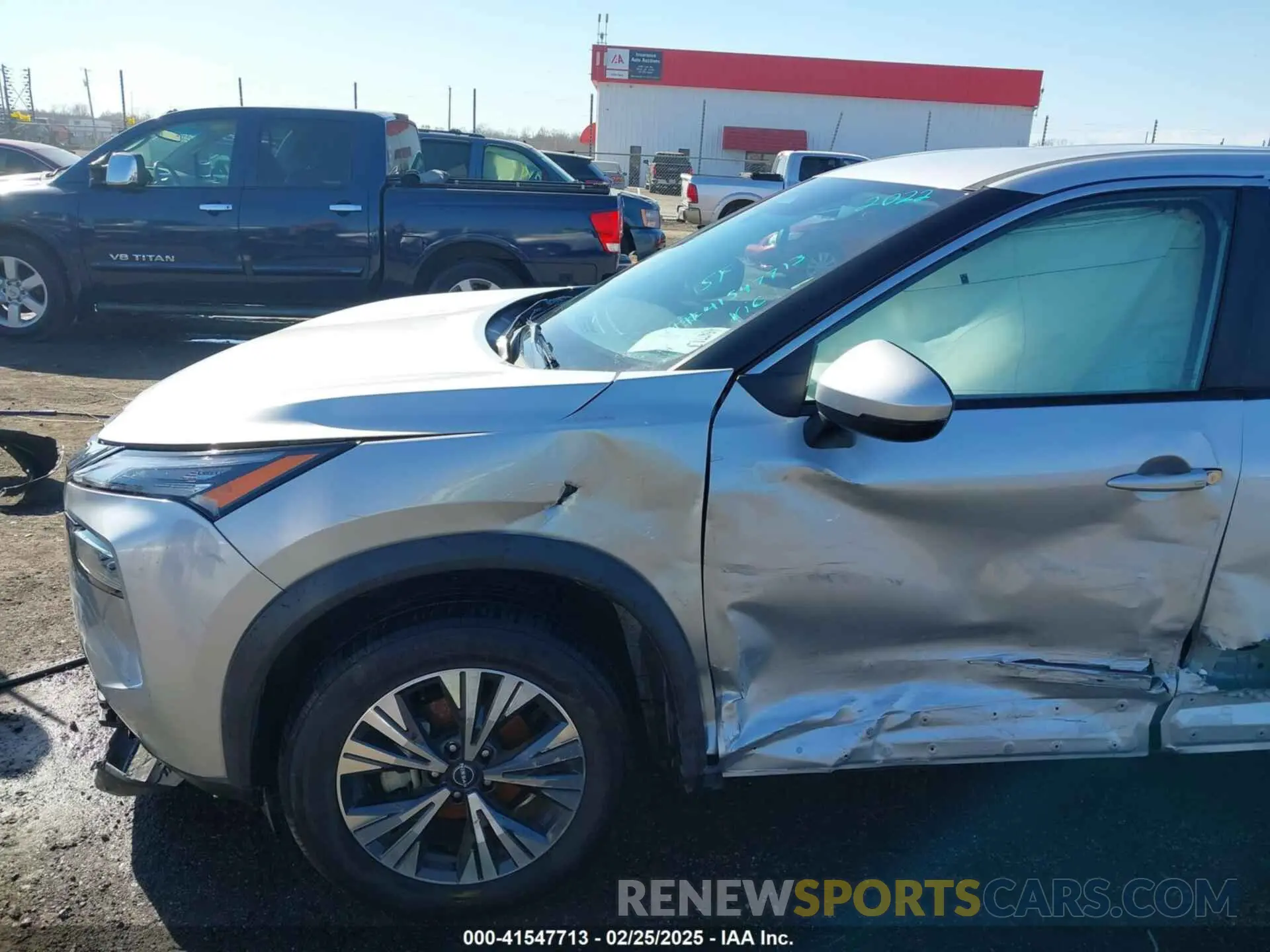 6 Photograph of a damaged car 5N1BT3BB6NC693707 NISSAN ROGUE 2022