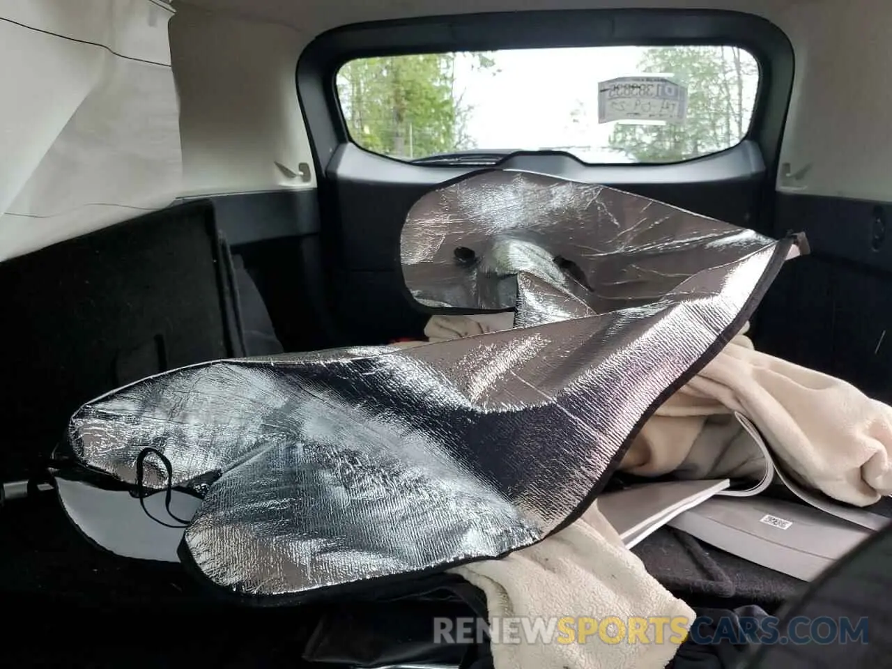 10 Photograph of a damaged car 5N1BT3BB6NC695294 NISSAN ROGUE 2022