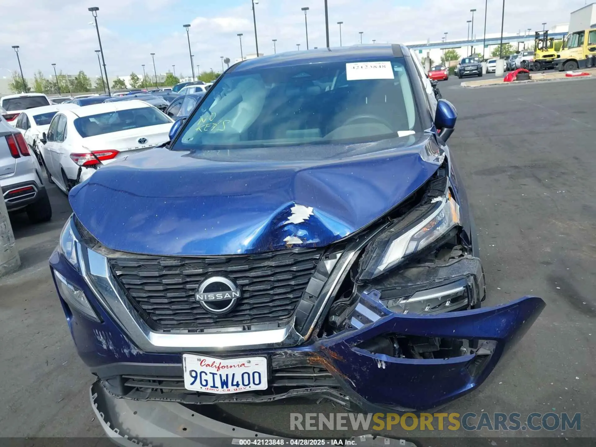 13 Photograph of a damaged car 5N1BT3BB8NC674589 NISSAN ROGUE 2022
