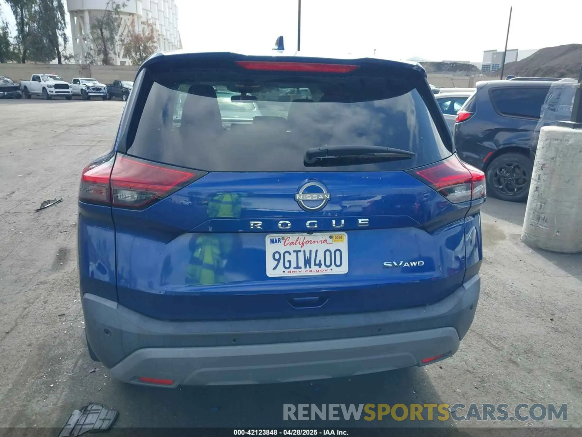 17 Photograph of a damaged car 5N1BT3BB8NC674589 NISSAN ROGUE 2022