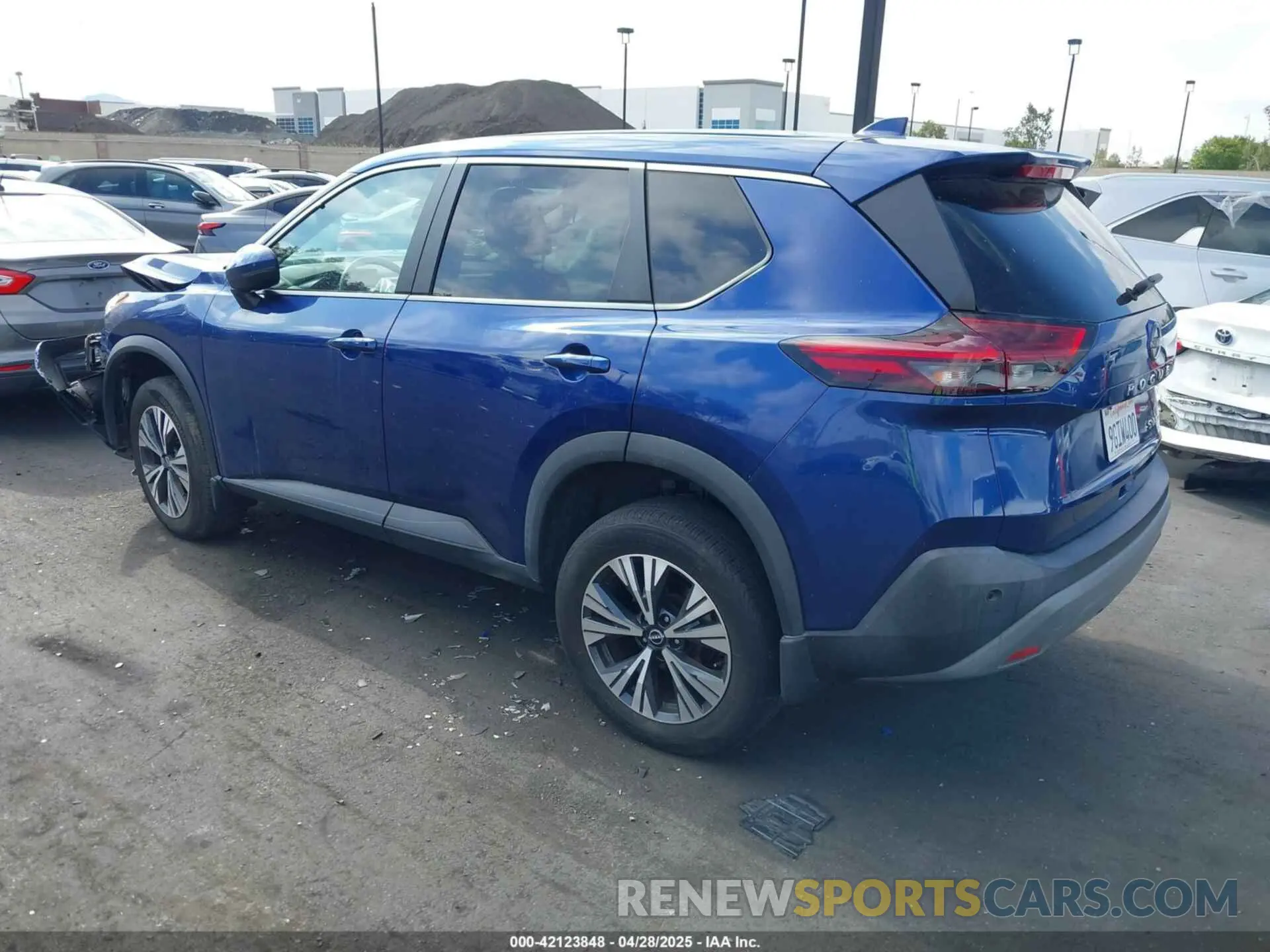 3 Photograph of a damaged car 5N1BT3BB8NC674589 NISSAN ROGUE 2022