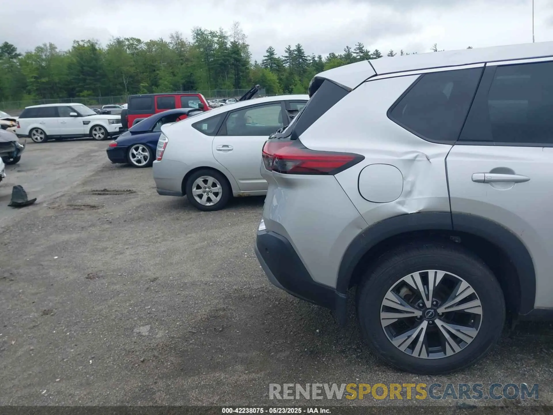18 Photograph of a damaged car 5N1BT3BB8NC714959 NISSAN ROGUE 2022