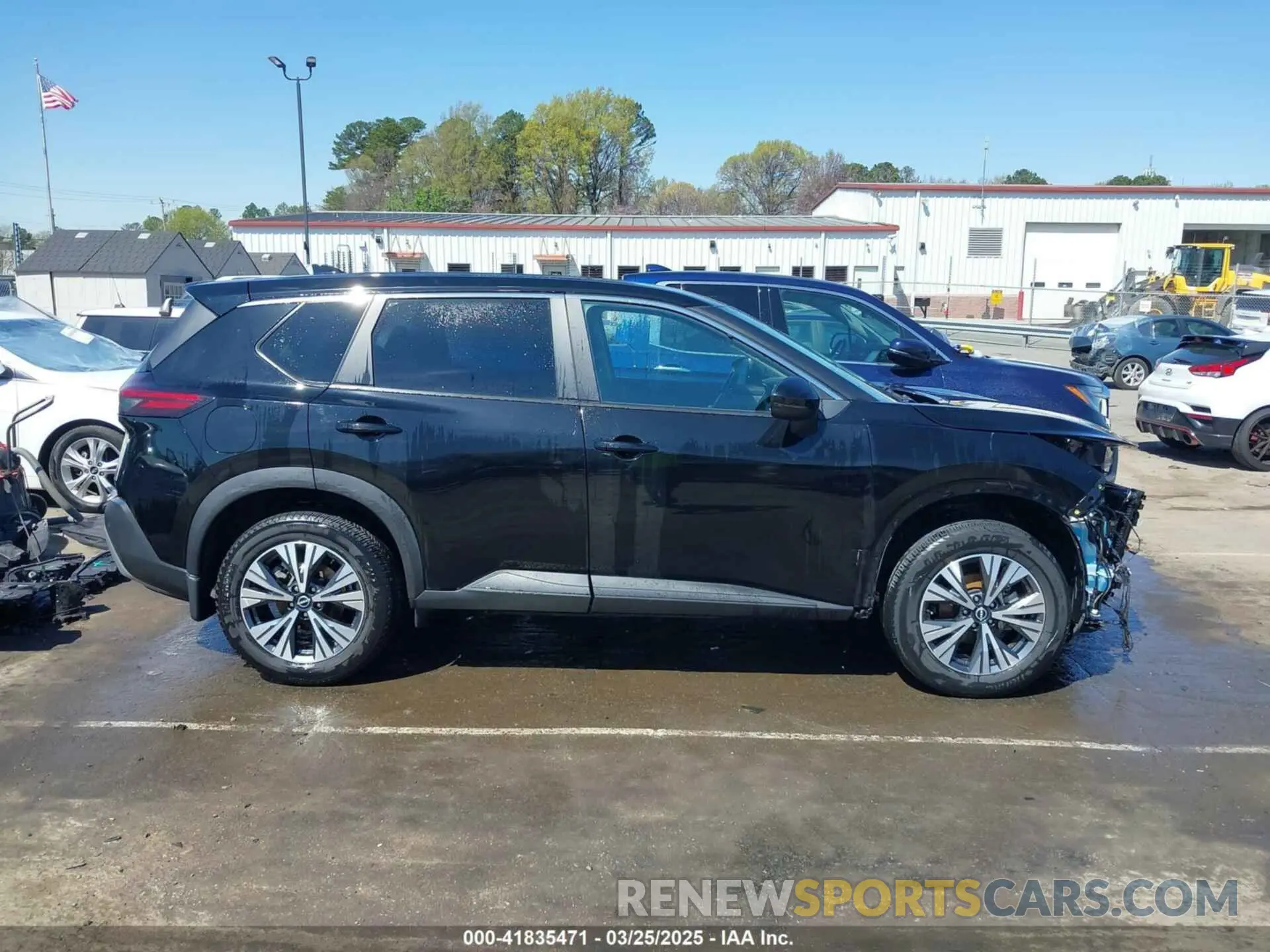 14 Photograph of a damaged car 5N1BT3BB9NC689280 NISSAN ROGUE 2022