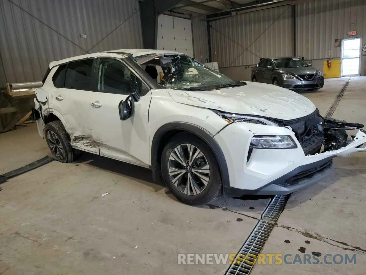 4 Photograph of a damaged car 5N1BT3BB9NC727624 NISSAN ROGUE 2022