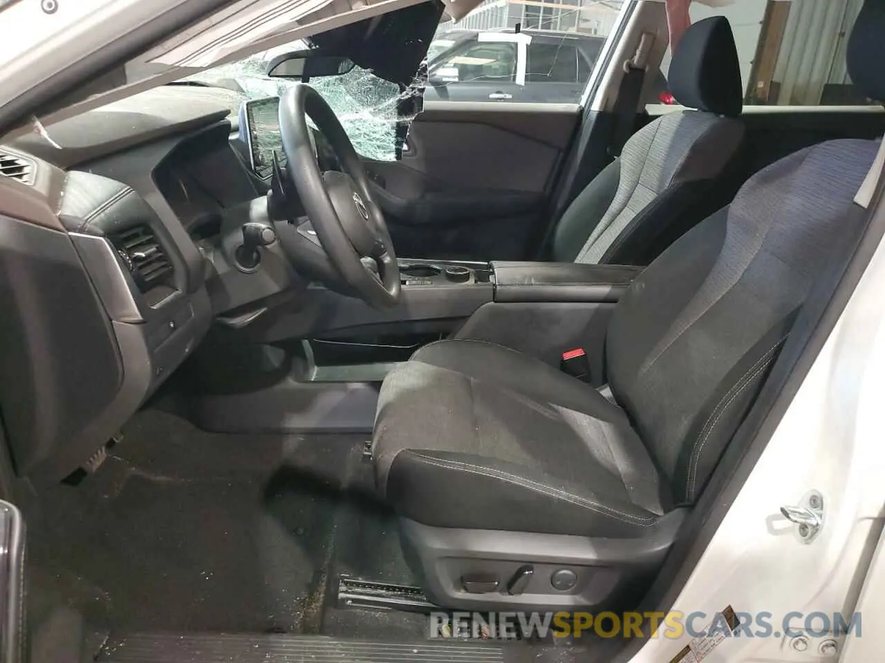 7 Photograph of a damaged car 5N1BT3BB9NC727624 NISSAN ROGUE 2022