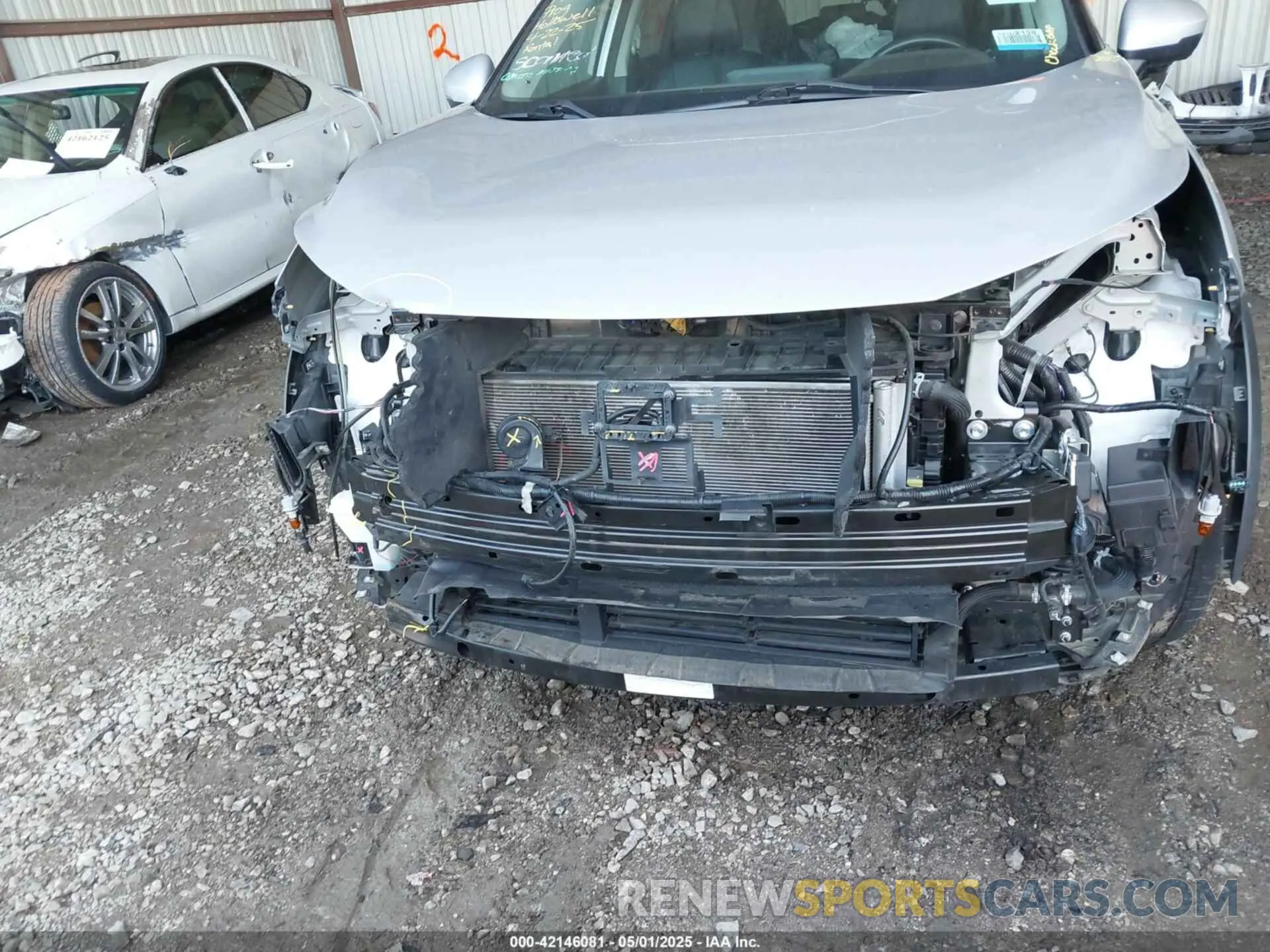 12 Photograph of a damaged car 5N1BT3CA2NC731911 NISSAN ROGUE 2022