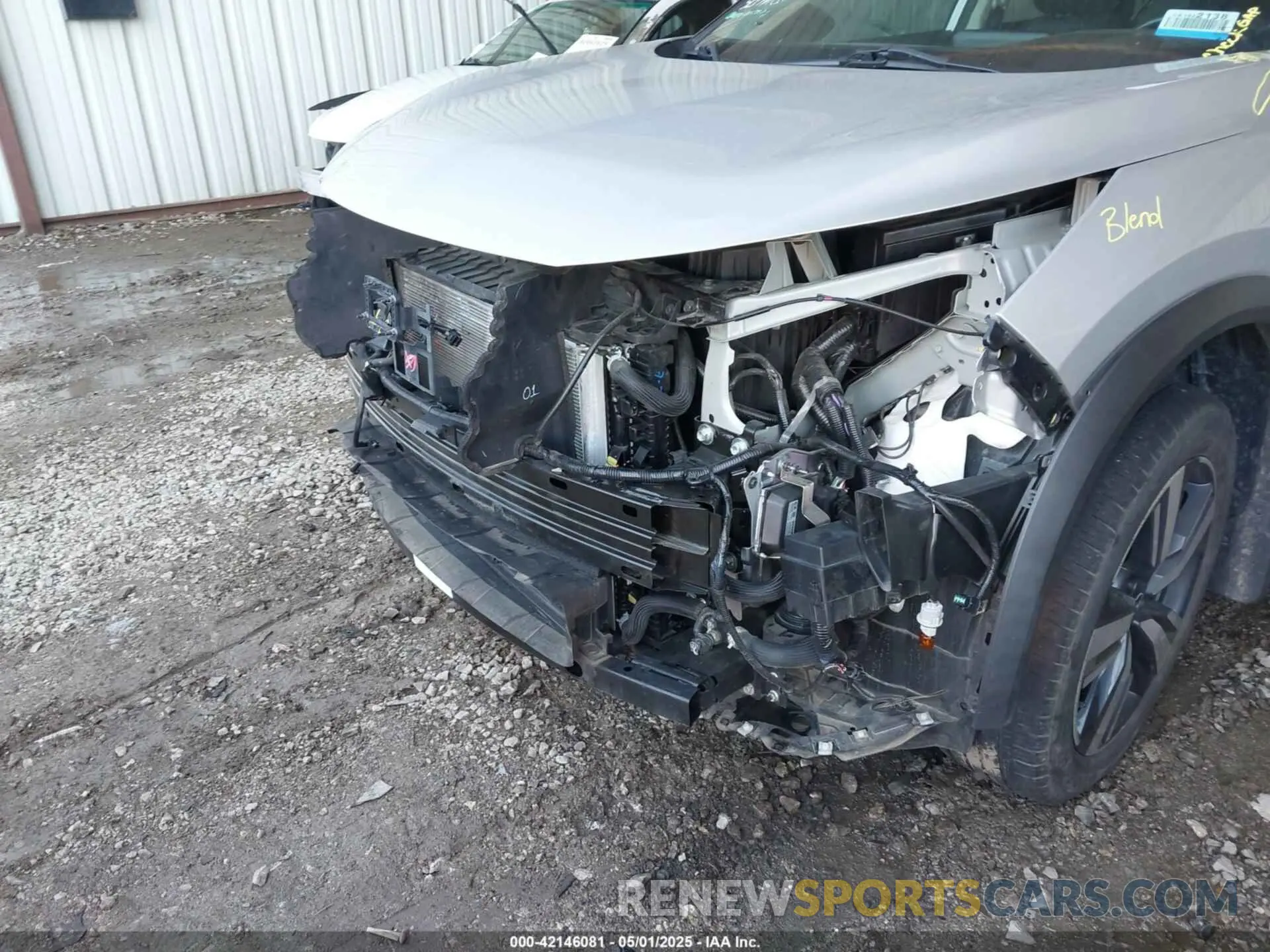 6 Photograph of a damaged car 5N1BT3CA2NC731911 NISSAN ROGUE 2022
